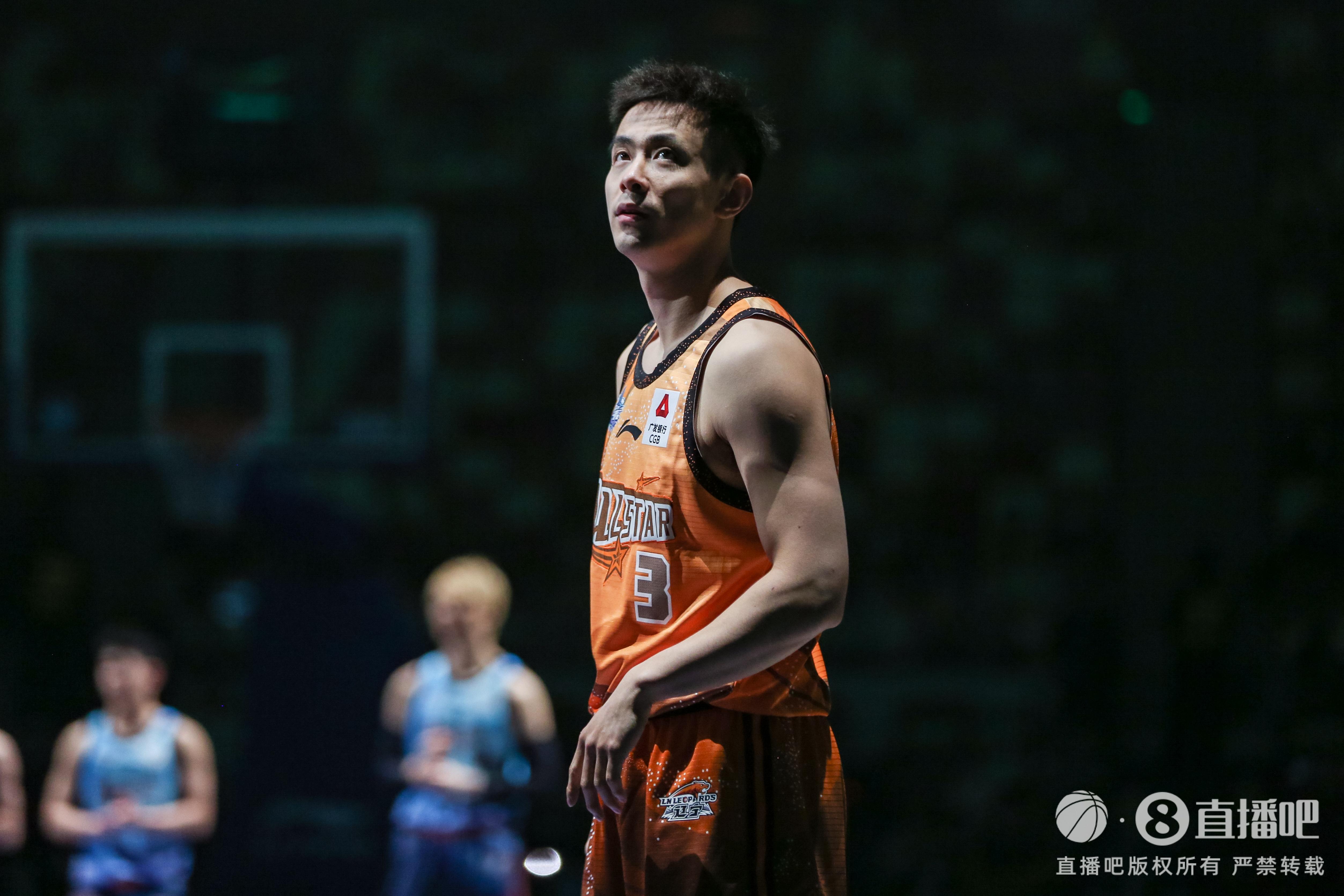 辽篮媒体人：赵继伟顶薪长约终老辽宁男篮